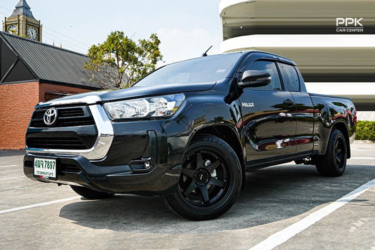 รถ Toyota Hilux Revo 2.4 Z Edition Entry สี ดำ