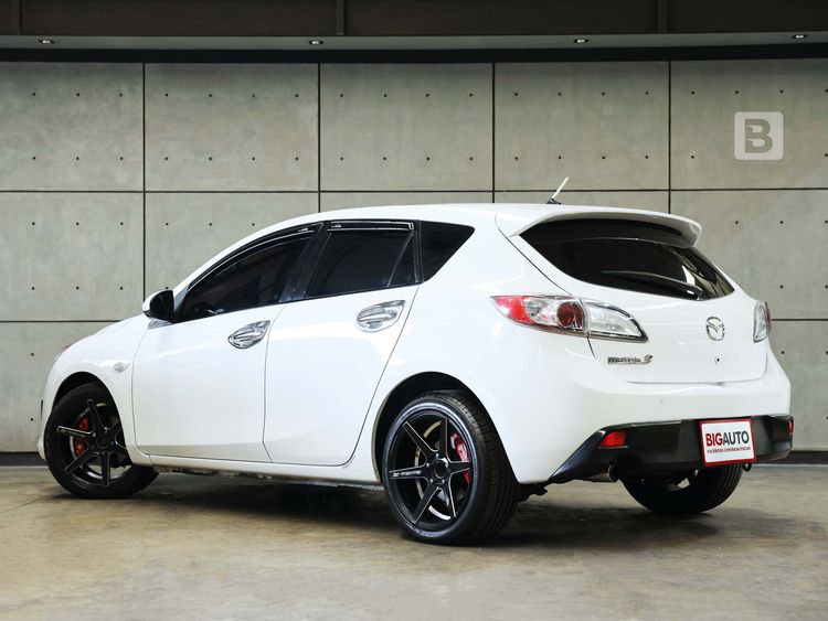 Mazda Mazda3 2013 1.6 Spirit Sports Sedan เบนซิน LPG เกียร์อัตโนมัติ ขาว รูปที่ 3
