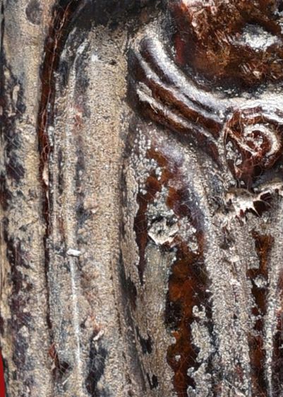 มรดกบรรพบุรุษ สนิมไขแดงลูกหว้า พระบ้าน พระร่วงยืนหลังรางปืน กรุวัดพระศรีมหาธาตุ ลพบุรี  ขึ้นไข แตกใยแมงมุม สวย รูปที่ 12