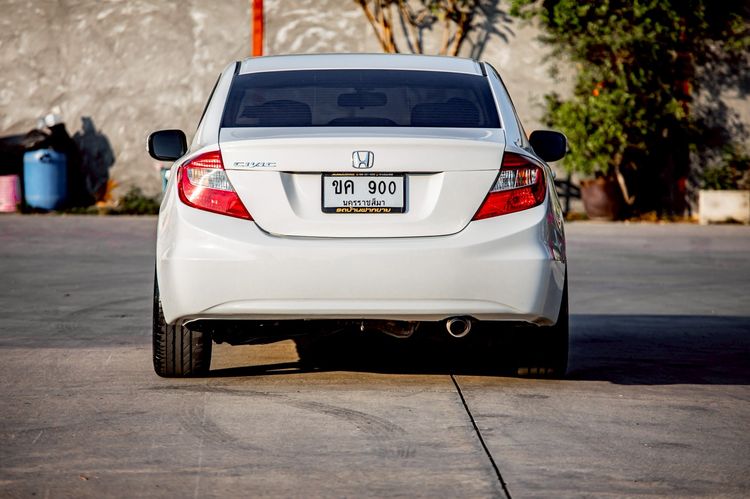 Honda Civic 2013 1.8 ES i-VTEC Sedan เบนซิน ไม่ติดแก๊ส เกียร์อัตโนมัติ ขาว รูปที่ 4