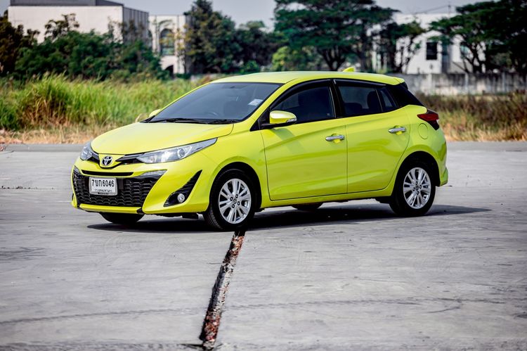 Toyota Yaris 2018 1.2 G Plus Sedan เบนซิน เกียร์อัตโนมัติ เขียว รูปที่ 2