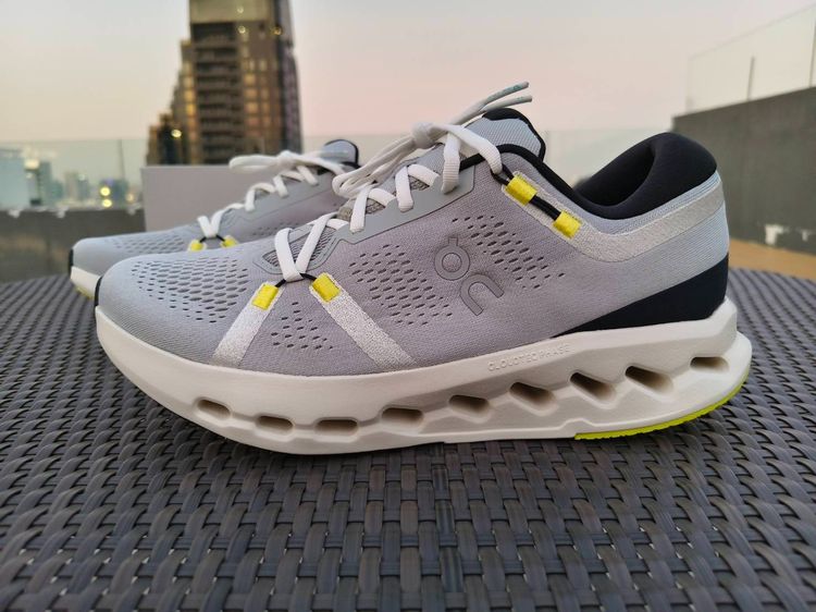 On Cloudsurfer 2 สีGlacierIvory เบอร์45 รูปที่ 4