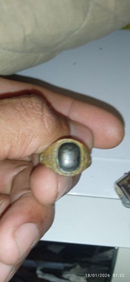 แหวนหลวงพ่ออิ่ม วัดหัวเขา พิมพ์ยืน-นางกวัก-หัวเมฆพัตร เนื้อทองผสม จังหวัดสุพรรณบุรี

 รูปที่ 2