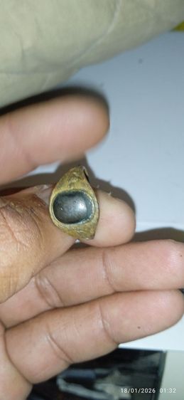 แหวนหลวงพ่ออิ่ม วัดหัวเขา พิมพ์ยืน-นางกวัก-หัวเมฆพัตร เนื้อทองผสม จังหวัดสุพรรณบุรี

 รูปที่ 4