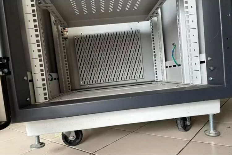 ตู้แร็คสีครีม Lack รูปที่ 2