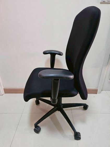เก้าอี้สำนักงาน​ สภาพใหม่มาก​ ใช้งานได้ดี​ ​ปรับระดับได้​ รูปที่ 2