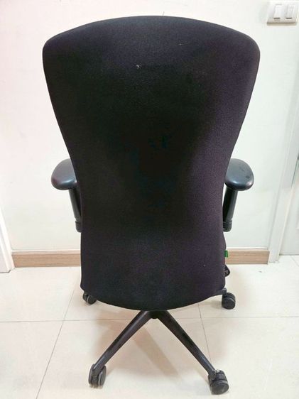เก้าอี้สำนักงาน​ สภาพใหม่มาก​ ใช้งานได้ดี​ ​ปรับระดับได้​ รูปที่ 4