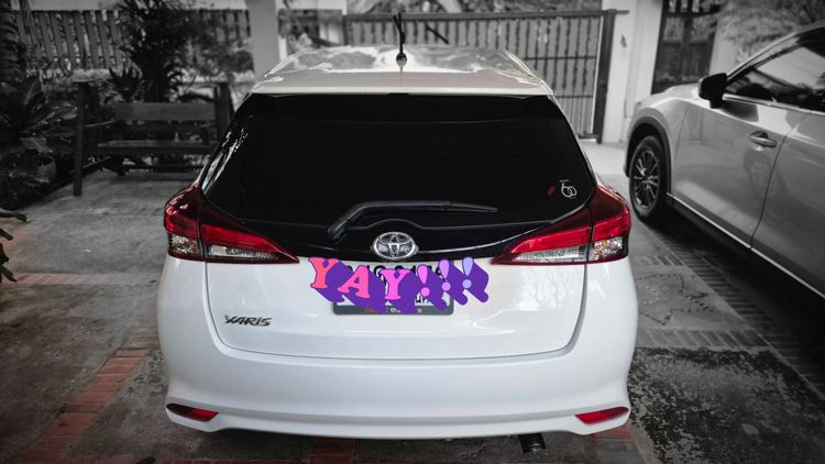 Toyota Yaris 2022 1.2 Entry Sedan เบนซิน ไม่ติดแก๊ส เกียร์อัตโนมัติ ขาว รูปที่ 4