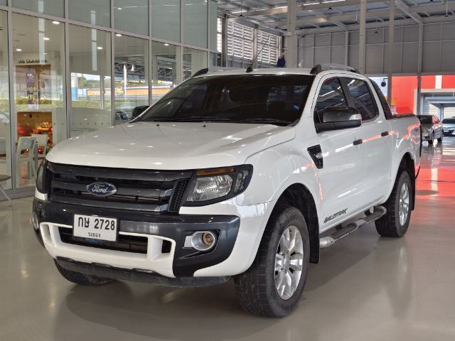 รถ Ford Ranger 3.2 Wildtrak 4WD สี ขาว