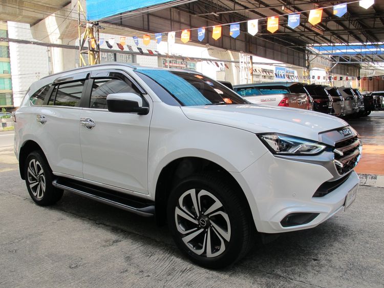 Isuzu MU-X 2022 1.9 ULTIMATE 2WD Utility-car ดีเซล ไม่ติดแก๊ส เกียร์อัตโนมัติ ขาว รูปที่ 2