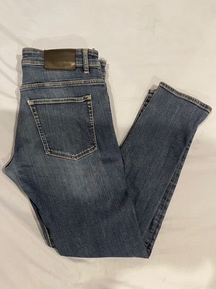 BOSS Hugo Boss Jeans ของแท้ เอว 32 ทรง Skinny ผ้ายืด สียีนส์เข้ม รูปที่ 4