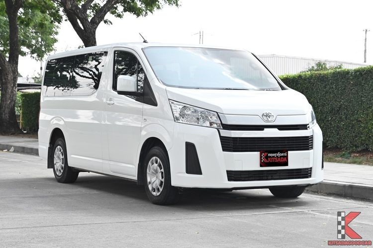 รถ Toyota Hiace 2.8 GL สี ขาว