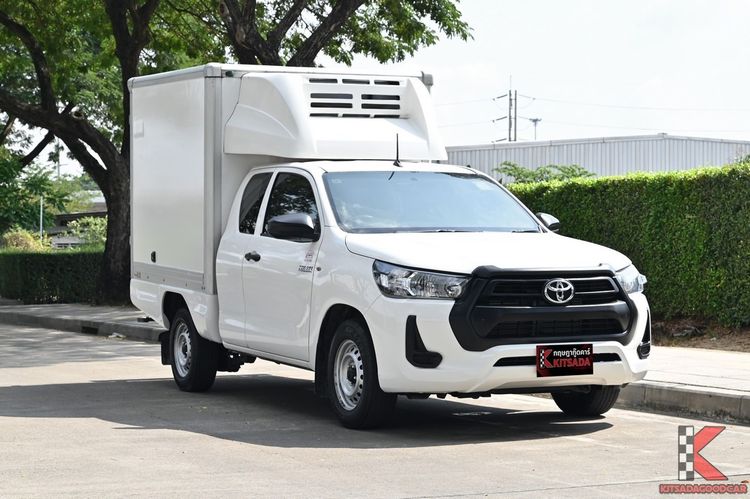 รถ Toyota Hilux Revo 2.4 Z Edition Entry สี ขาว