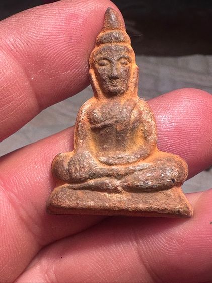 พระท่ากระดานกรุลำใยจังหวัดกาญจนบุรี