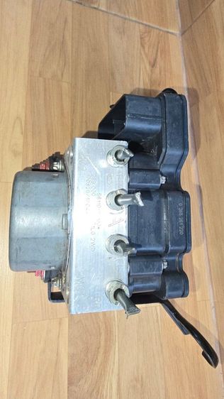 ปั๊ม ABS suzuki swift ปี 12