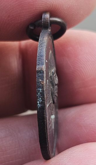 เหรียญกลมเล็ก หลวงปู่จันทร์ เขมปัตโต วัดจันทราราม หนองคาย โค๊ด กว ปี 2517 รูปที่ 9