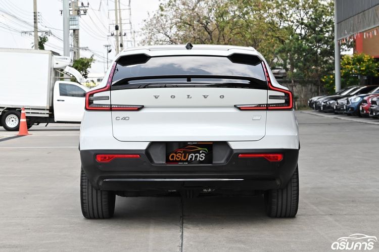 Volvo C40 2024 Recharge Pure Electric Utility-car ไฟฟ้า ไม่ติดแก๊ส เกียร์อัตโนมัติ ขาว รูปที่ 4
