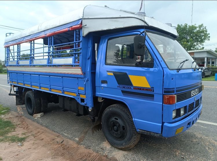 ขายISUZU NKR110แรงม้าปี36 รถห้างแท้เกียร์สั้น ยกหัวได้เครื่องเยี่ยม แชสซีสวยเอกสารครบพร้อมโอนทั่วไทย
