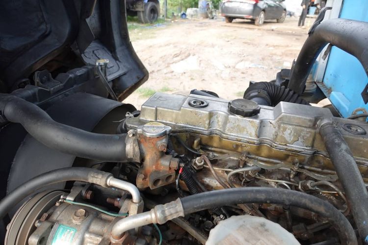 ขายรถโดยสารสี่ล้อมิซซูบิชิ110แรงม้าปี40พวงมาลัยพาวเวอร์ แอร์เย็น กระบะยาว3.10ม.เครื่องเยี่ยมแชสซีสวย ป้ายเล็กไม่ติดเวลา เอกสารพร้อมโอน  รูปที่ 4