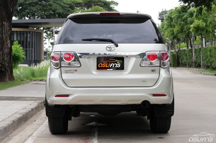 Toyota Fortuner 2013 3.0 V Utility-car ดีเซล ไม่ติดแก๊ส เกียร์อัตโนมัติ บรอนซ์เงิน รูปที่ 4
