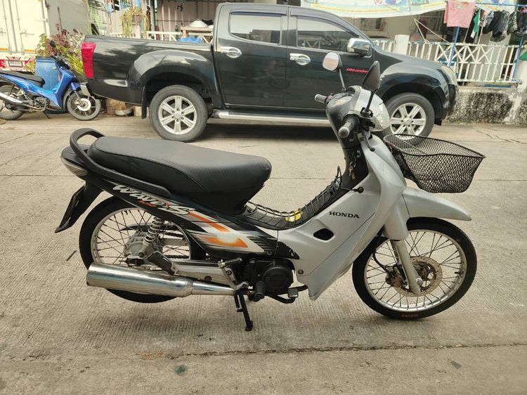 🛵ยังไงก็ขาย WAVE100 ปี 46(งดต่อ ขายตามสภาพ) เครื่องดี สีสวย สตาร์ทเท้า เล่มชุดโอนครบ+เปลี่ยนถ่ายน้ำมันเครื่องฟรี ไม่มีส่งฟรี รูปที่ 3