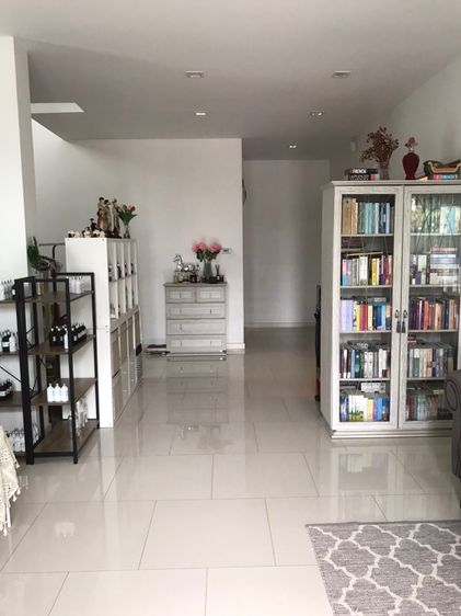 ขายบ้านเดี่ยว 2 ชั้น ถนนปัญญาอินทรา รูปที่ 4