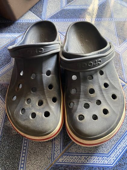 รองเท้า crocs รูปที่ 2