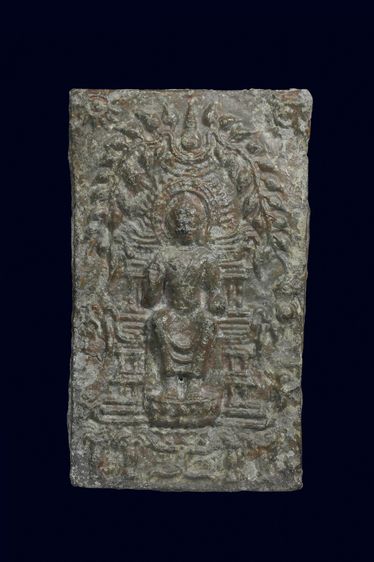 พระนาดูนสนิมแดง