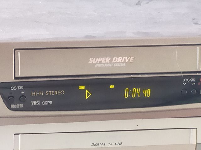 เครื่องเล่นวีดีโอvhsใช้งานปกติเครื่องละ400 ไฟ110มือสองญี่ปุ่น