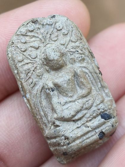 พระคงลำพูน รูปที่ 5