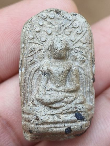 พระคงลำพูน รูปที่ 3