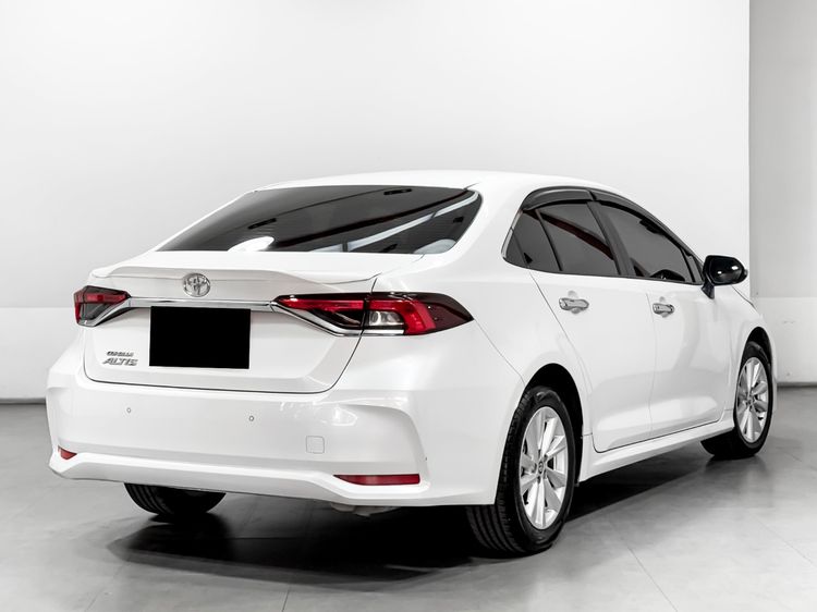 Toyota Altis 2023 1.6 G Sedan เบนซิน เกียร์อัตโนมัติ ขาว รูปที่ 4