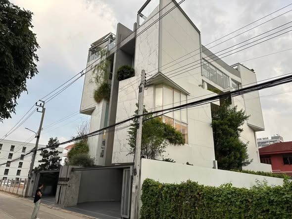 ประกาศขาย เช่า บ้าน โฮมออฟฟิศสุดหรู ย่านลาดพร้าว 88