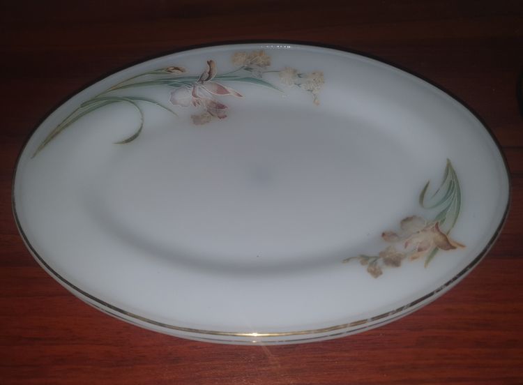 ชุดจานแก้วโอปอล (Opal Glass) ลายดอกไม้ขอบทอง งานวินเทจ USA HOME SET รูปที่ 2