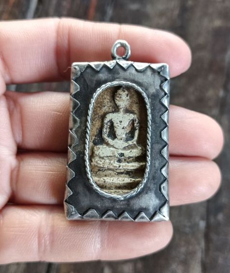 พระสมเด็จกรอบเงิน 1 องค์