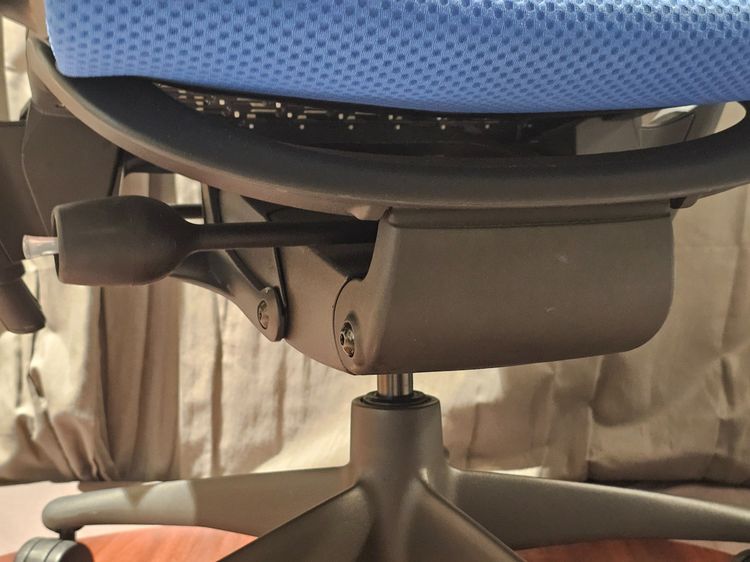 Embody chair ผ้า top   balance fabric สภาพดี ราคาเต็ม 95000 herman miller รูปที่ 14