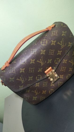 หญิง น้ำตาล หนังแท้ Louis Vuitton กระเป๋า LV  Pochette Métis ทรง satchel
