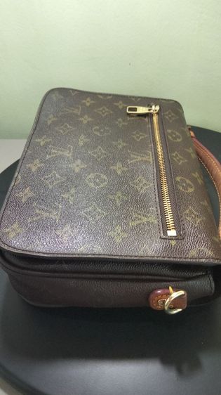 กระเป๋า LV  Pochette Métis ทรง satchel
 รูปที่ 3
