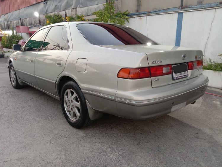 Toyota Camry 2000 2.2 SEG Sedan เบนซิน LPG เกียร์อัตโนมัติ บรอนซ์ทอง รูปที่ 3