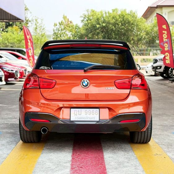 BMW Series 1 2015 118i Sedan เบนซิน ไม่ติดแก๊ส เกียร์อัตโนมัติ ส้ม รูปที่ 4