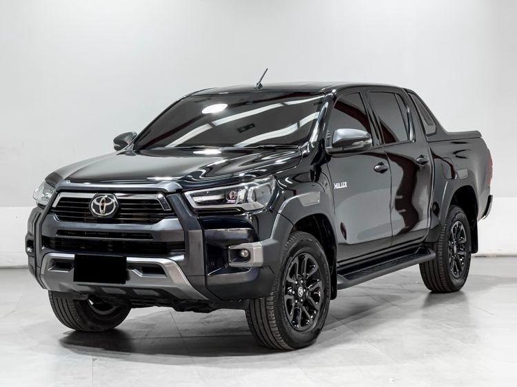 รถ Toyota Hilux Revo 2.4 Prerunner G Rocco สี ดำ