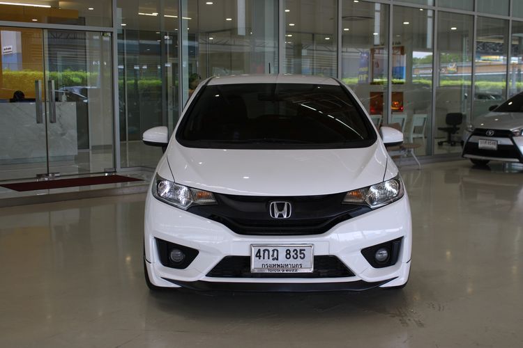 รถ Honda Jazz 1.5 S สี ขาว