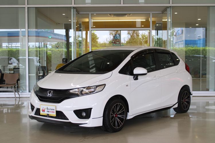 Honda Jazz 2015 1.5 S Sedan เบนซิน ไม่ติดแก๊ส เกียร์อัตโนมัติ ขาว รูปที่ 2