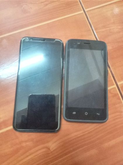 ขายซากเครื่องโทรศัพท์ทรู p1และทรู แชมเปี้ยนส์ราคา 400 บาท