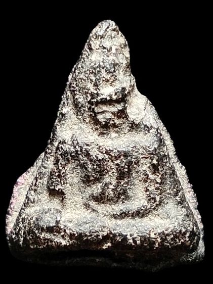 นางพญาพิษณุโลกเนื้อดินเนื้อดำครับ