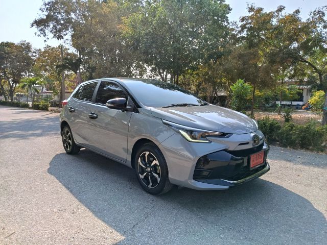 รถ Toyota Yaris 1.2 Premium สี หลากสี