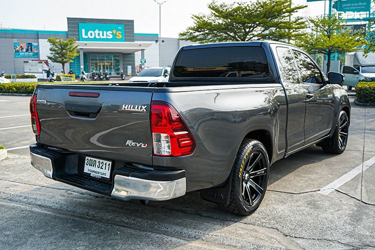 Toyota Hilux Revo 2022 2.4 Z Edition Entry Pickup ดีเซล ไม่ติดแก๊ส เกียร์ธรรมดา เทา รูปที่ 4