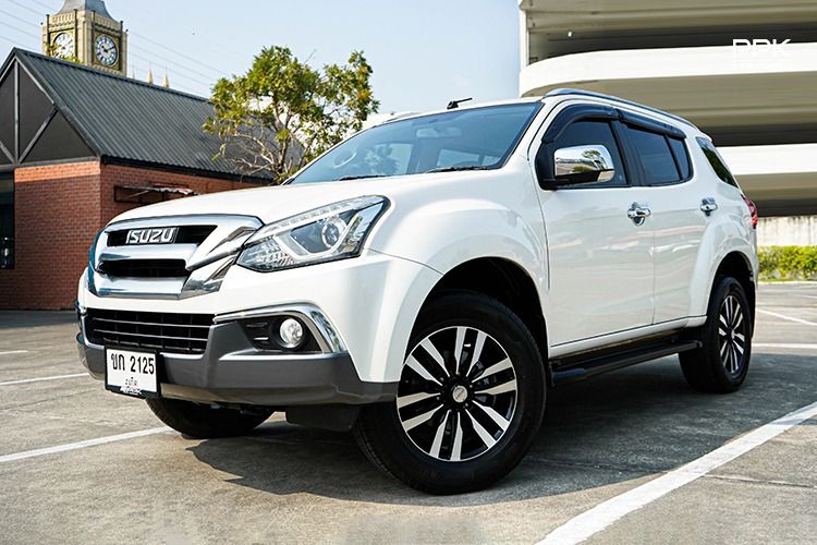 รถ Isuzu MU-X 1.9 สี ขาว