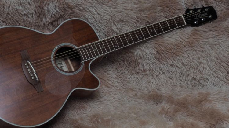 อื่นๆ กีต้าร์โปร่ง ขาย Takamine PTU-131 KCN