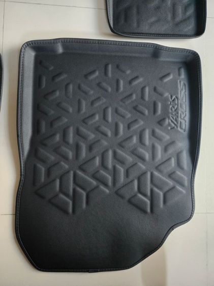 พรมในรถ yaris cross 2025 ออกศูนย์แท้ รูปที่ 3